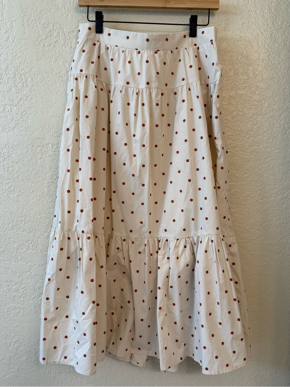 🧡Abercrombie & Fitch🧡 Cream Midi Skirt with Brown Polka Dots. Size M - Picture 2 of 4